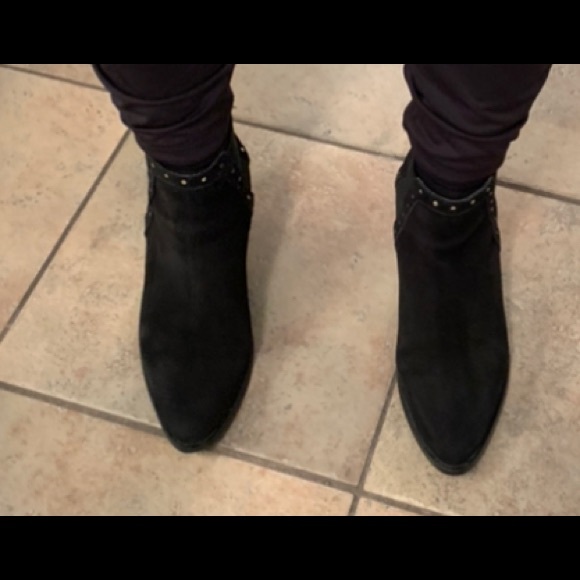 BCBG booties with studs - Picture 3 of 10